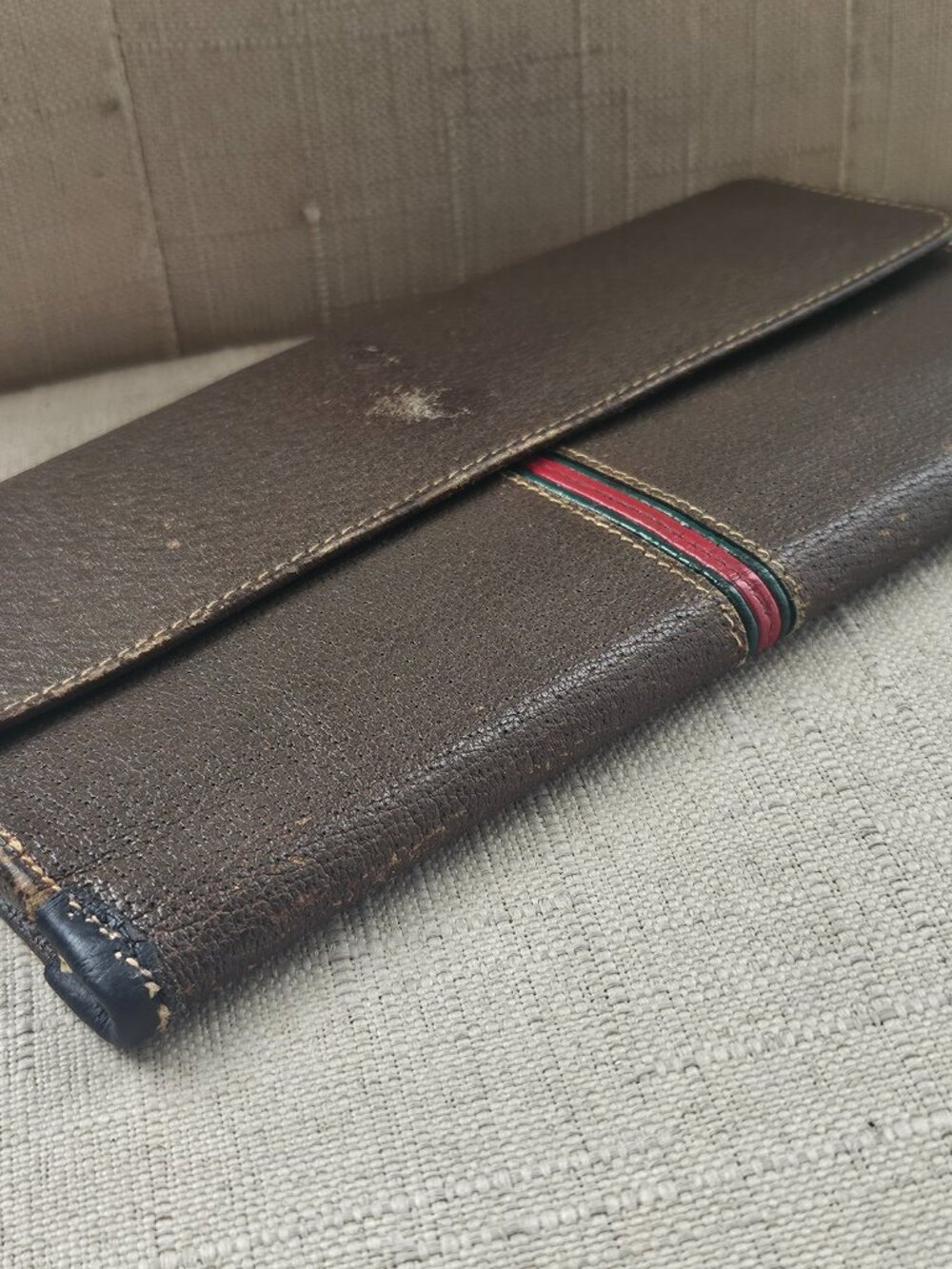 Vintage Gucci Brown Leather Bifold Clutch Wallet With Signature Red/Green Stripe - Picture 6 of 16